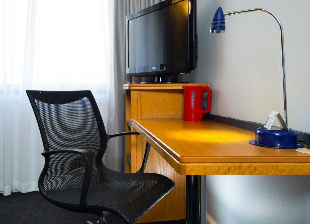 Holiday Inn Express Manchester - Salford Quays By Ihg Exteriör bild